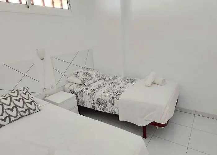 Vistas Apartment, Ocean View, 2 Bedrooms & Free Wifi Feriehus *