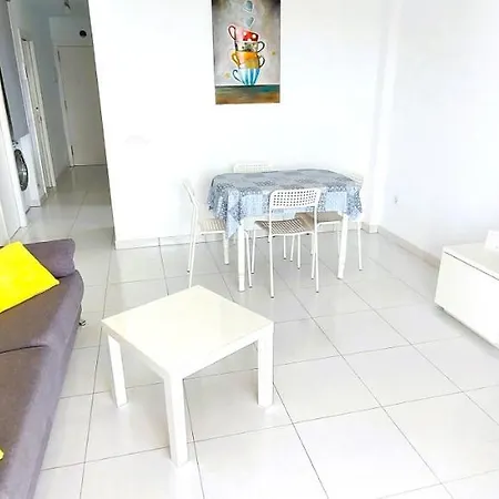 Hébergement de vacances Vistas Apartment, Ocean View, 2 Bedrooms & Free Wifi *