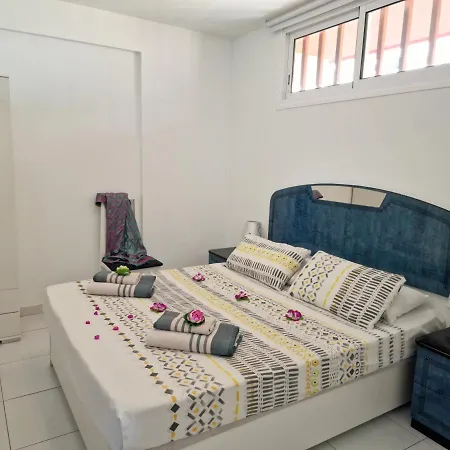 Vistas Apartment, Ocean View, 2 Bedrooms & Free Wifi *