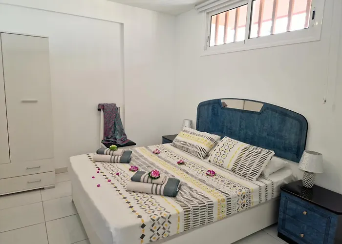 Vistas Apartment, Ocean View, 2 Bedrooms & Free Wifi *