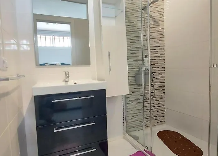 Vistas Apartment, Ocean View, 2 Bedrooms & Free Wifi